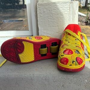 Heely Kids Shoes Pizza theme with Wheels